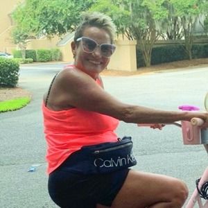 Meet your Posher, Sharon